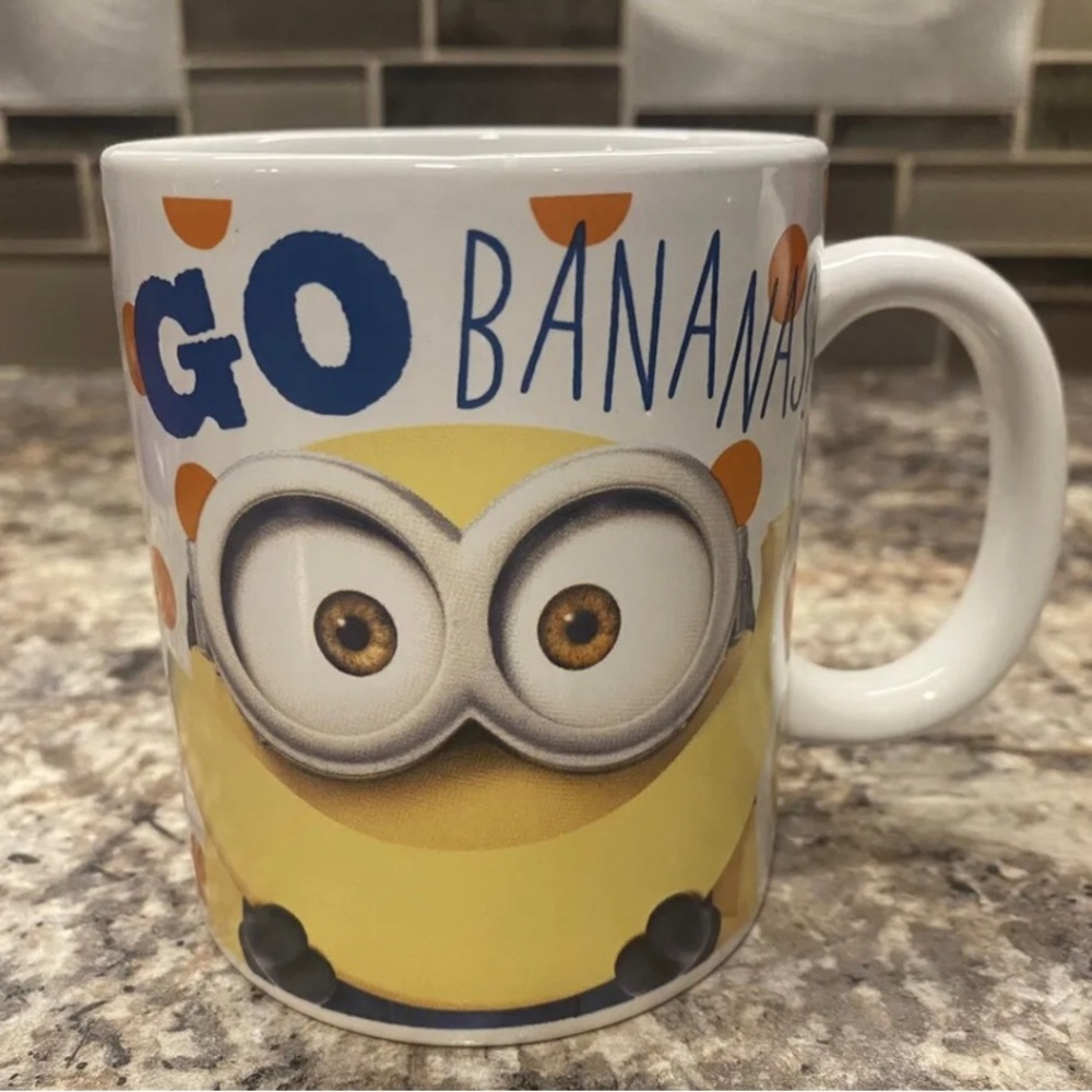 Despicable Me Minions Go Bananas! Coffee Cup Mug Universal Studios Galerie 10 oz
